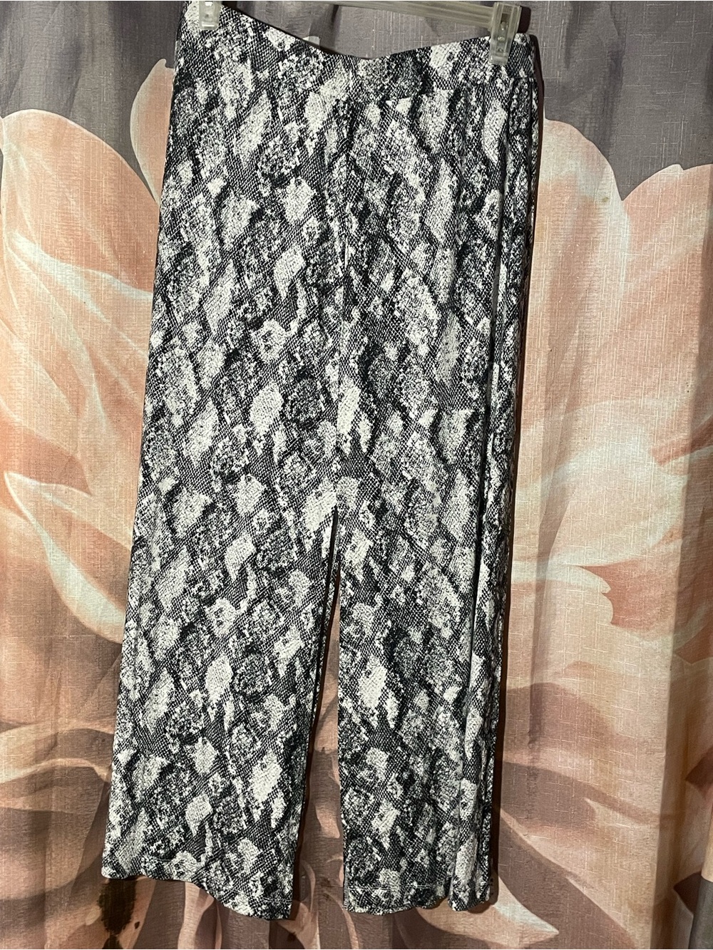 New York & Company Black and White Snake-Print Wide Leg Skirt